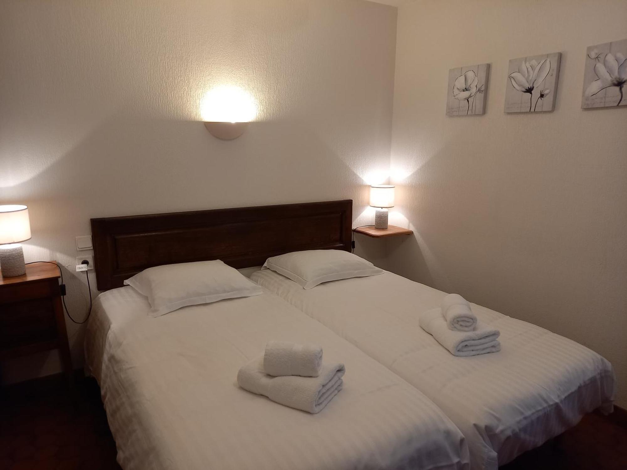 Hotel De La Halle Nolay  Εξωτερικό φωτογραφία