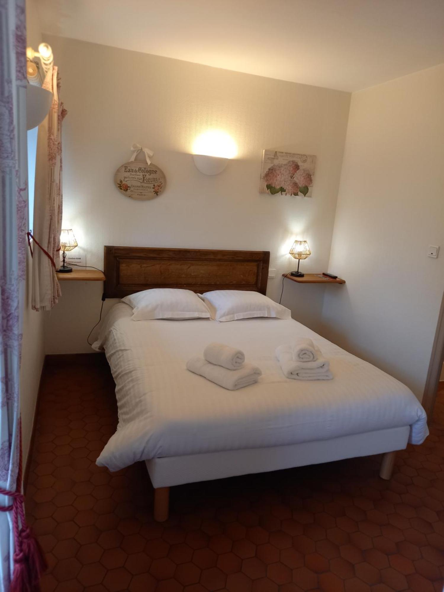 Hotel De La Halle Nolay  Εξωτερικό φωτογραφία