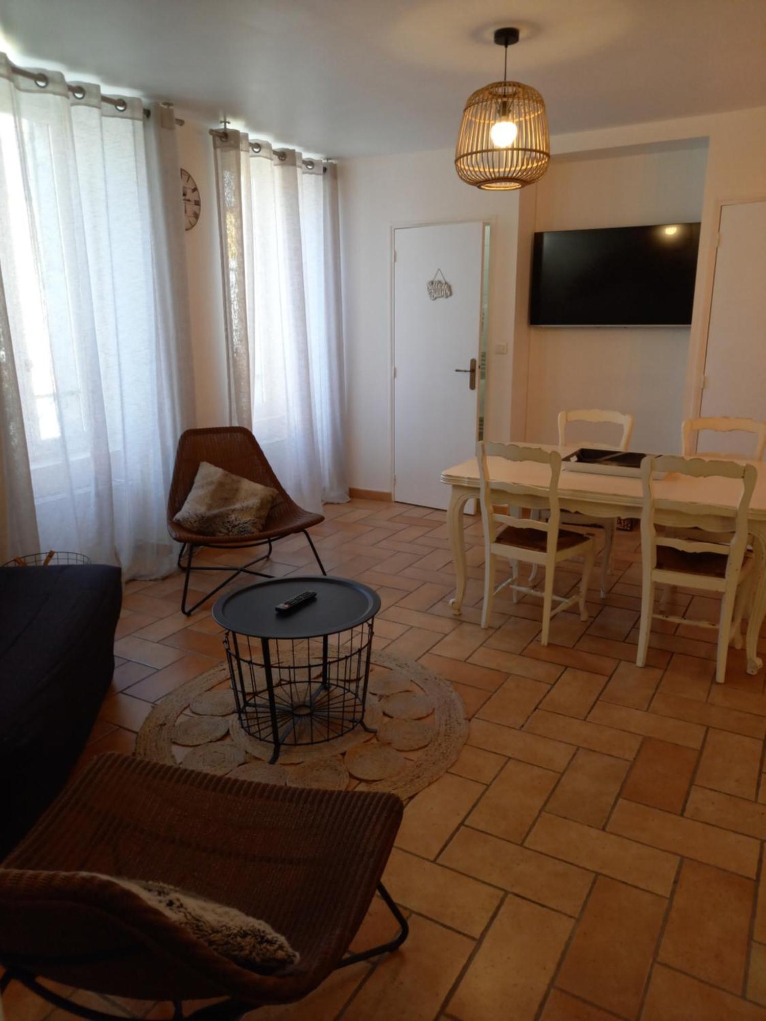 Hotel De La Halle Nolay  Εξωτερικό φωτογραφία