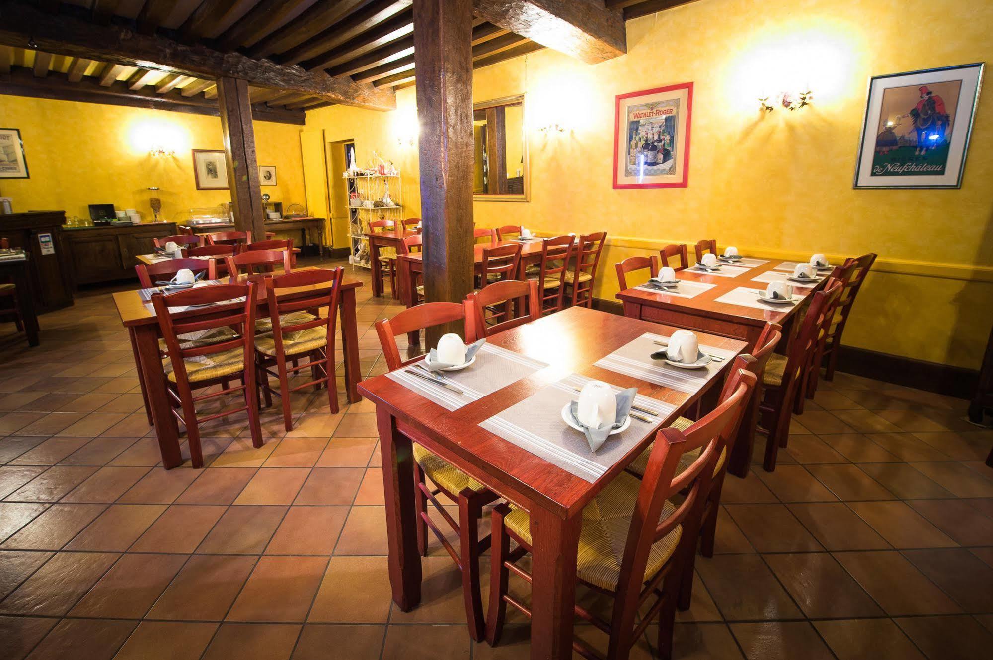 Hotel De La Halle Nolay  Εξωτερικό φωτογραφία